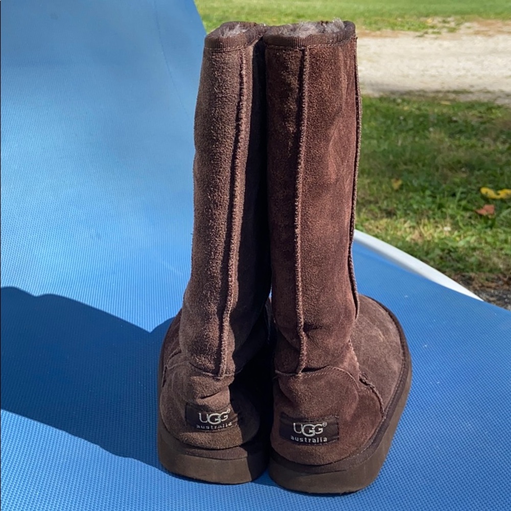 UGG Size 7